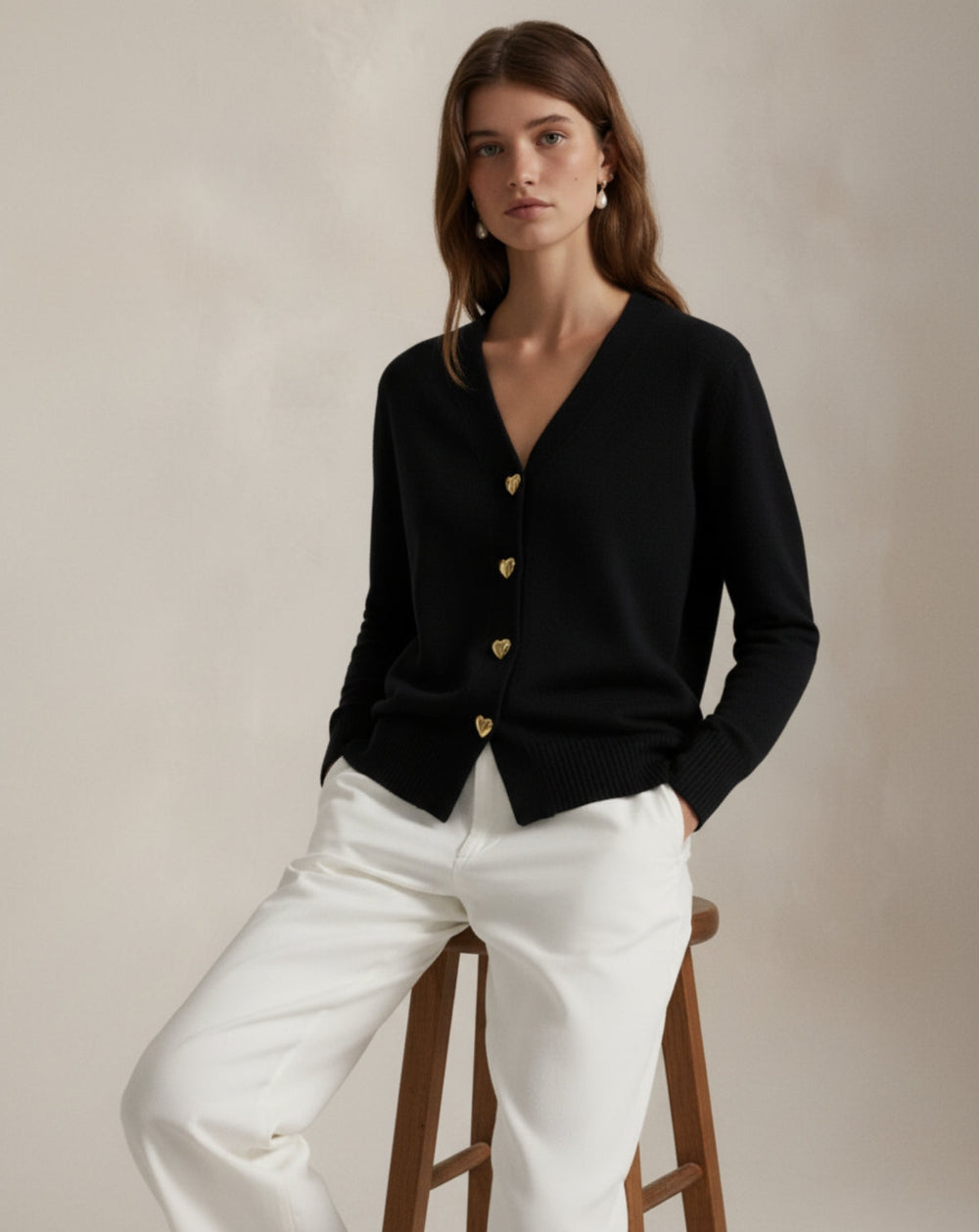 VALENTINE - Cardigan Laine Boutons Cœur Dorés - MAZZARO