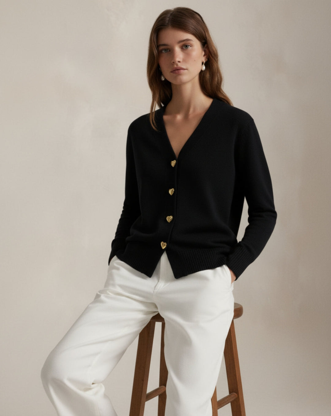 VALENTINE - Cardigan Laine Boutons Cœur Dorés - MAZZARO